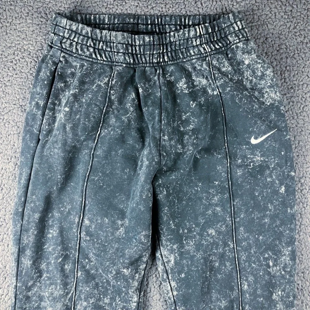 Nike Sportswear Acid Wash Pintuck Joggers Grey White High Rise Sweatpants Small